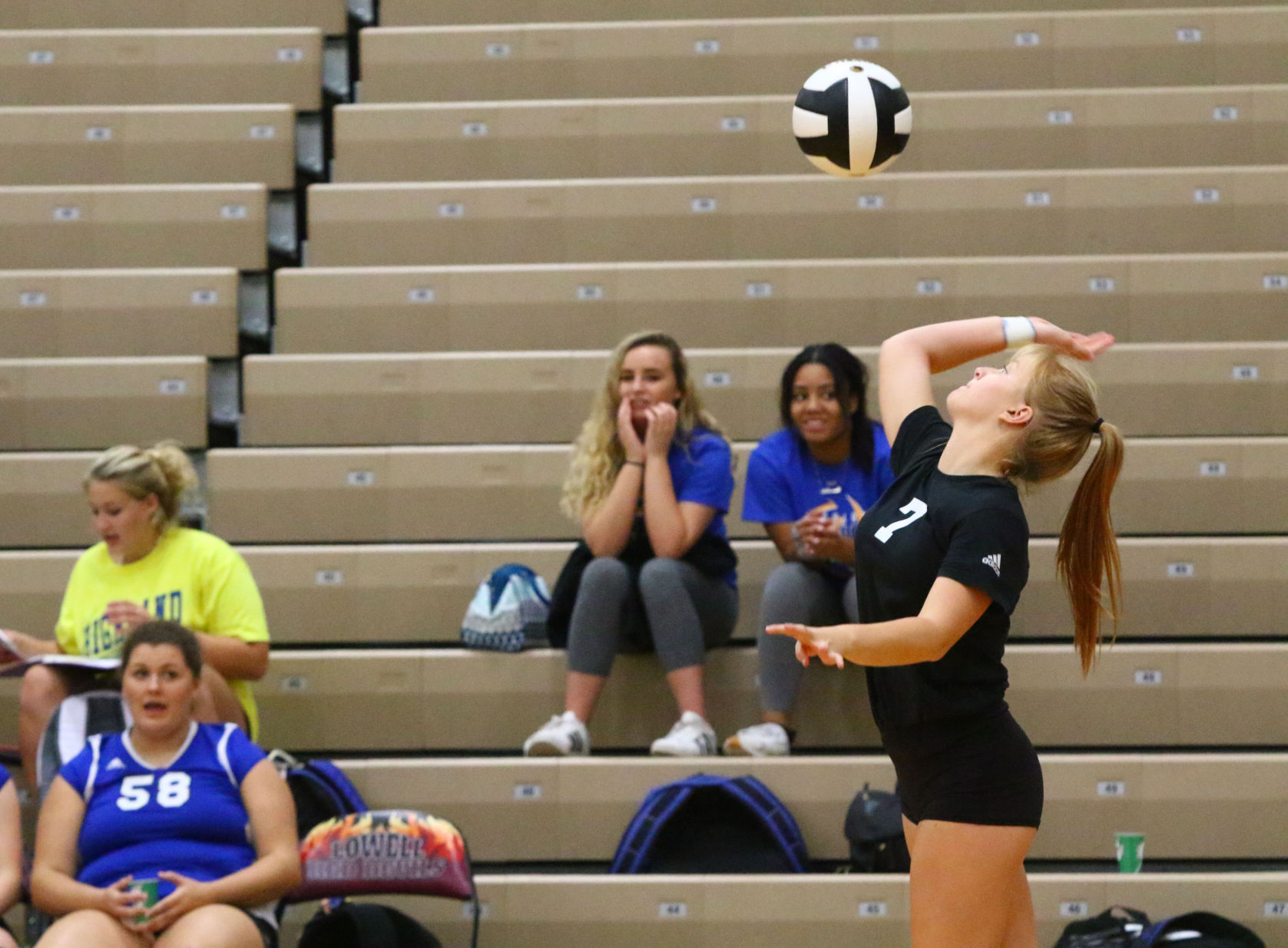 Gallery: Volleyball Sectional - East Chicago vs. Highland